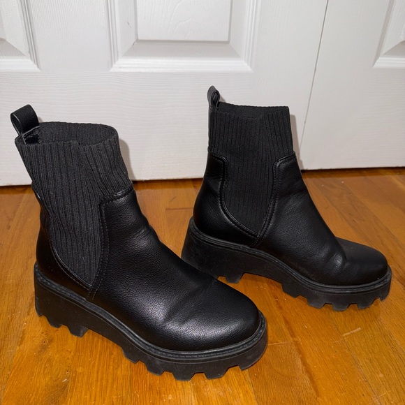 Dolce Vita Shoes - Dolce Vita Black Ankle Booties